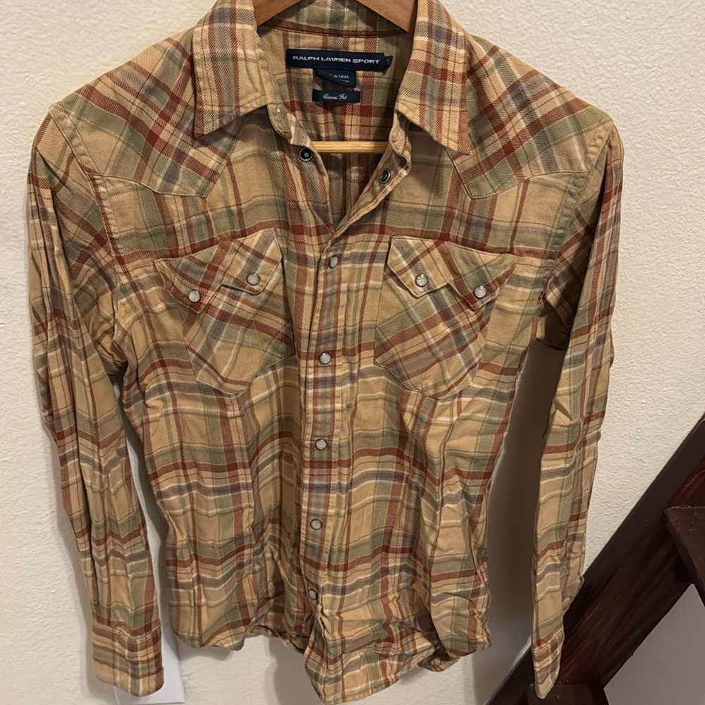 Woman’s Ralph Lauren flannel snap button Size 6